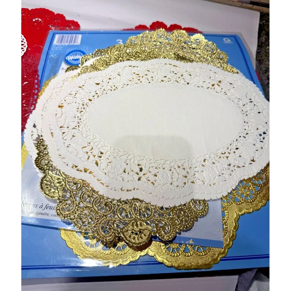 Vintage Holiday Doilies Lot Wilton Amscan Christmas Valentine Gold Foil Lace